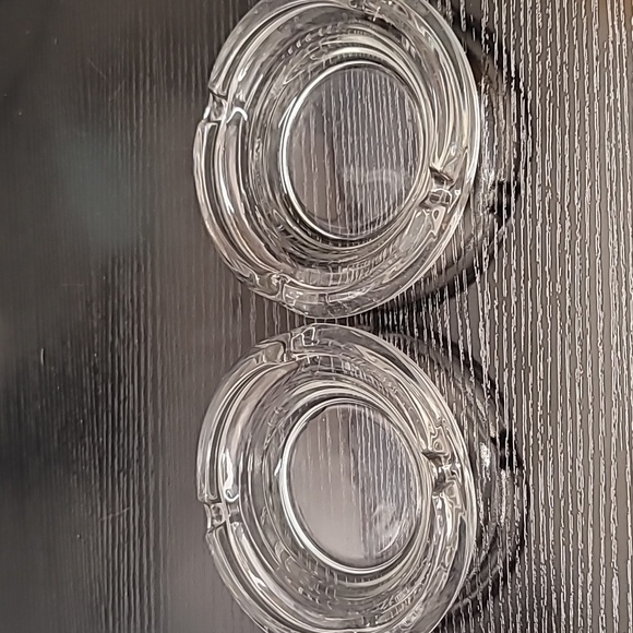 Set of 2 GLASS ASHTRAYS - Picture 6 of 6